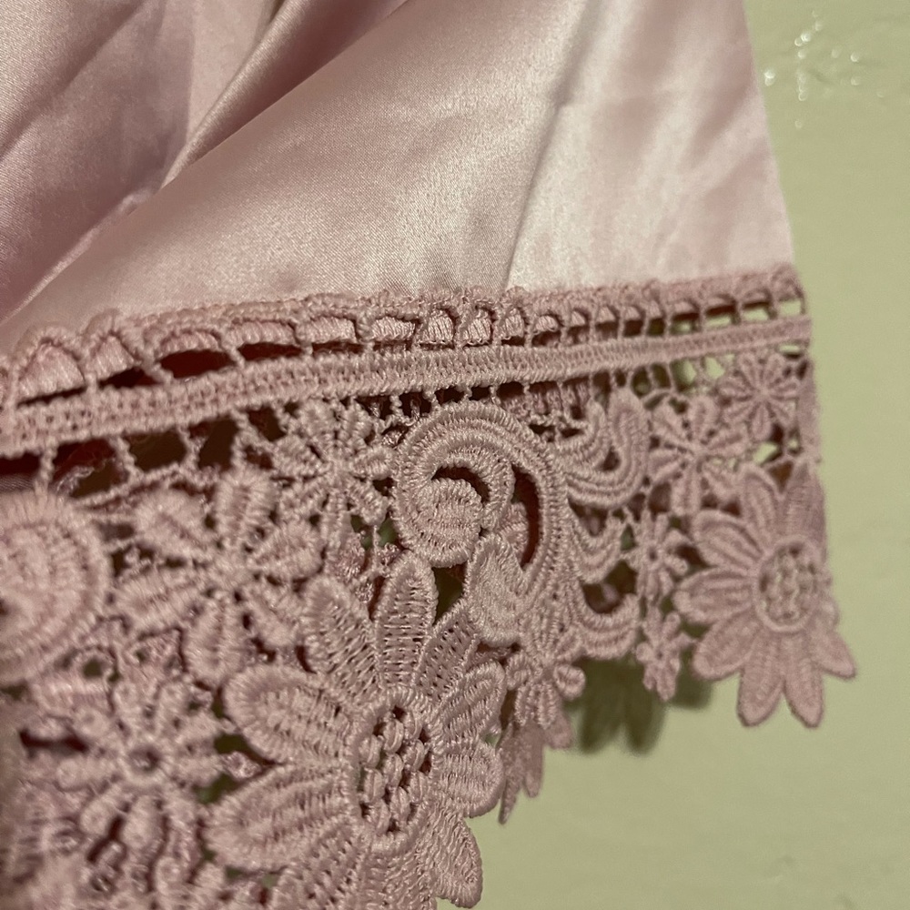 Silk Robe - Picture 3 of 5